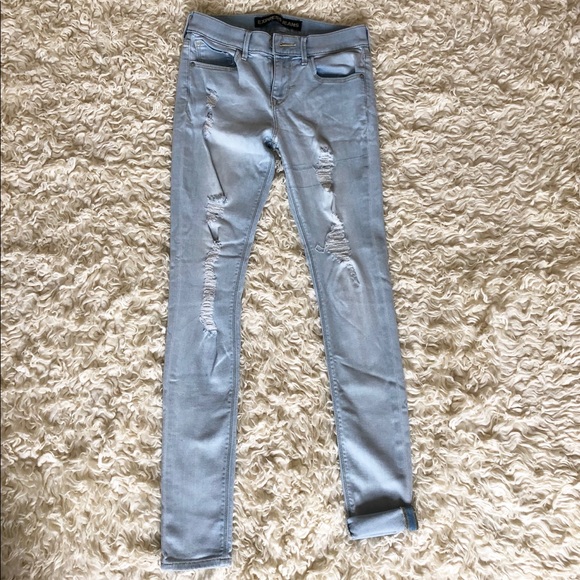 Express Light Wash Jeans - Picture 3 of 6
